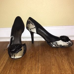 Fioni Night Black Lace Heels size 7.5
